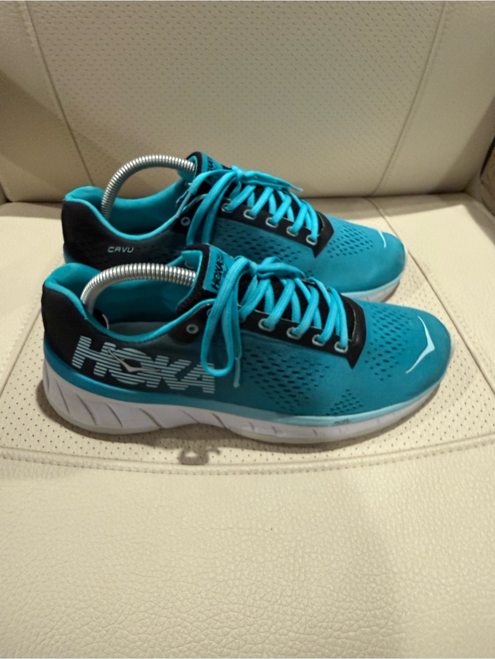 Size 8.5 - Hoka Cavu Women’s Teal and Black
